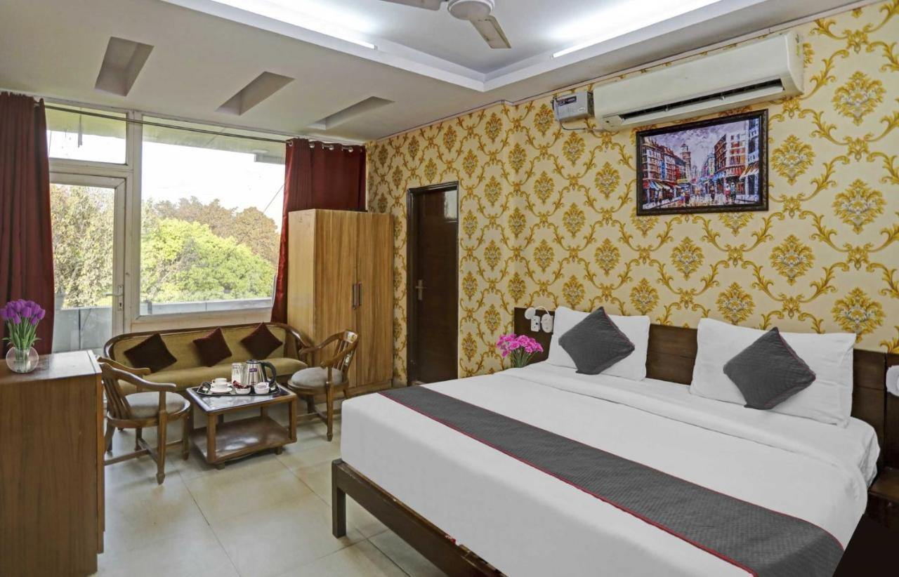 Hotel O Shivam Guest House Ню Делхи Екстериор снимка