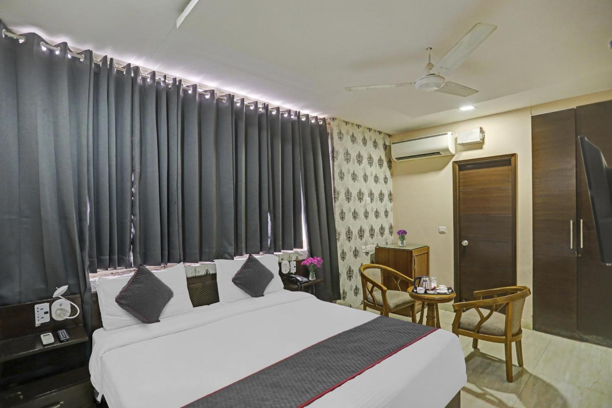Hotel O Shivam Guest House Ню Делхи Екстериор снимка