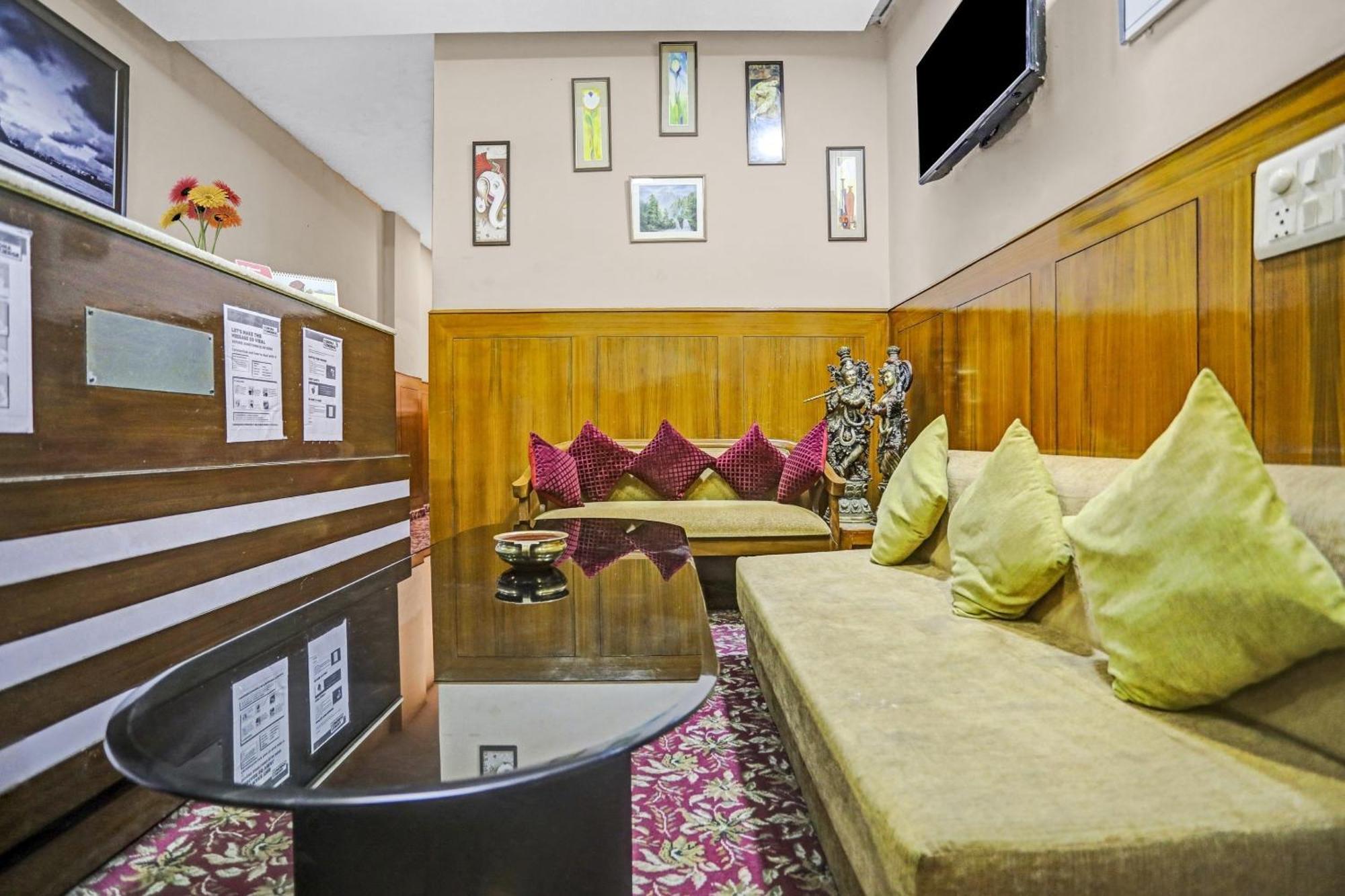Hotel O Shivam Guest House Ню Делхи Екстериор снимка